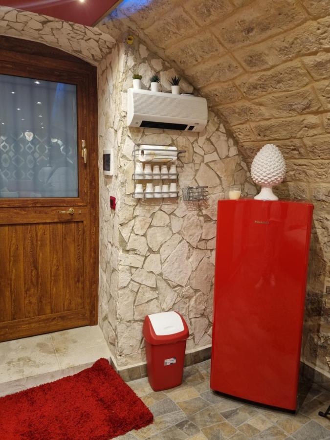 Luxury Borgo Antico Apartment Бари Екстериор снимка