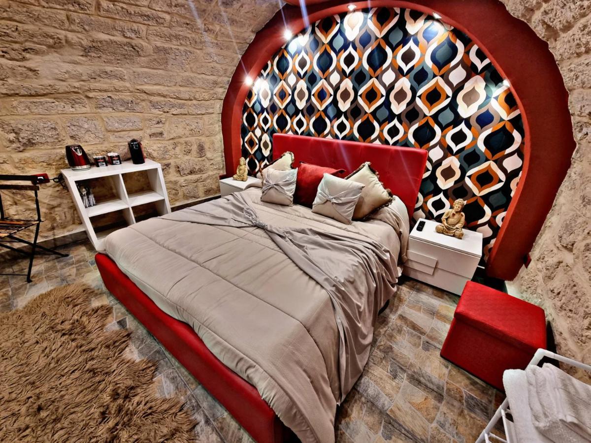 Luxury Borgo Antico Apartment Бари Екстериор снимка